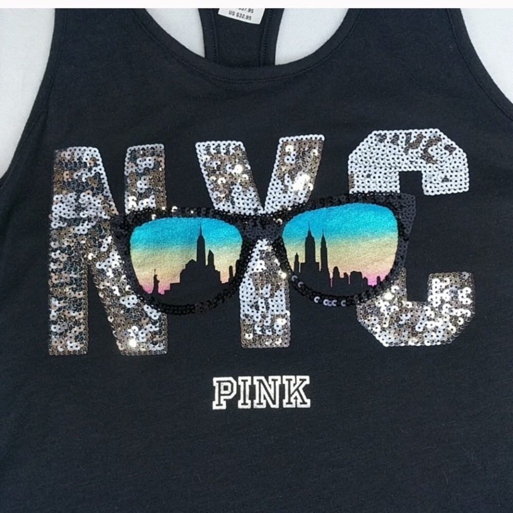 ISO PLEASE HELP LOOKING FOR SMALL OR MEDIUM🙏🏼